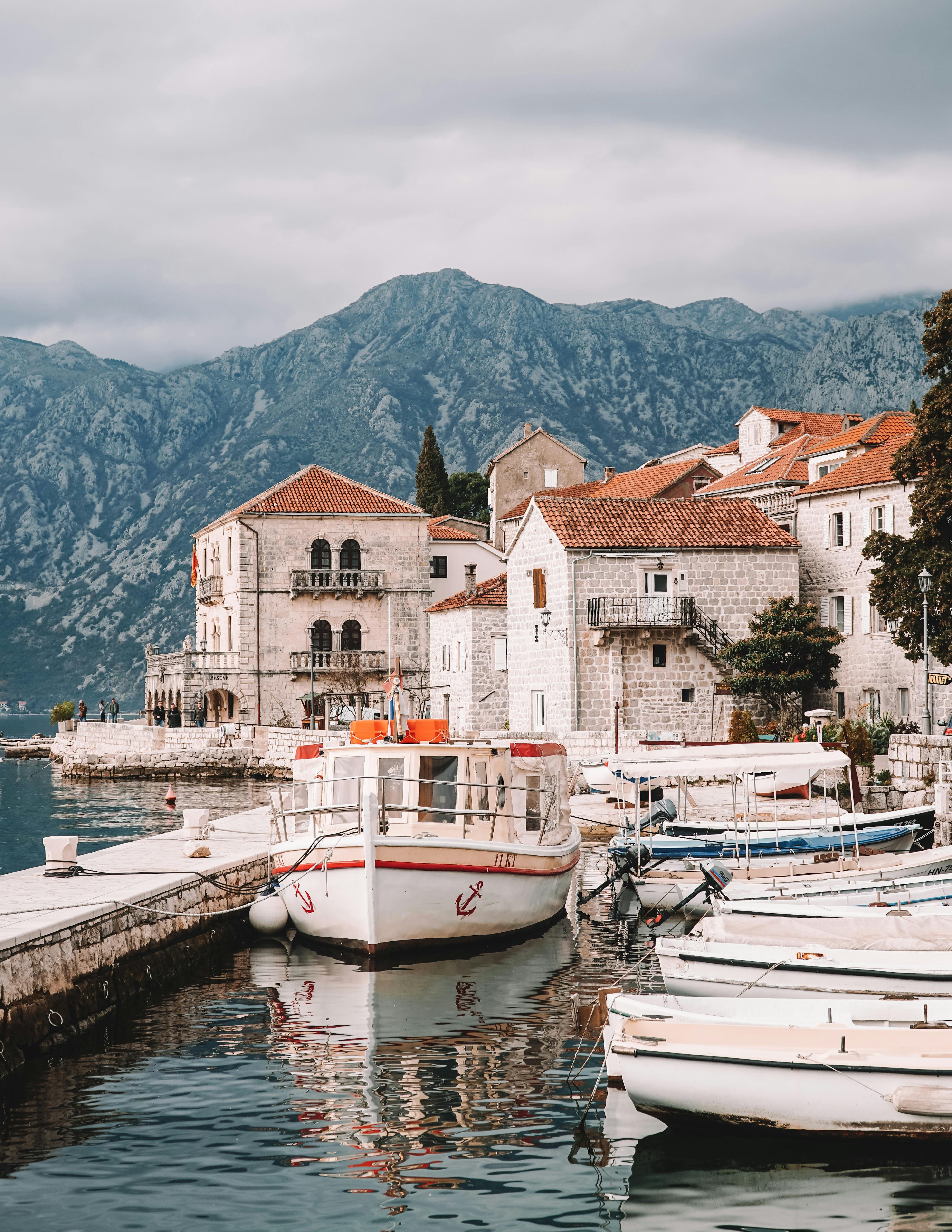 Croatia–Montenegro border crossing — what to have ready
